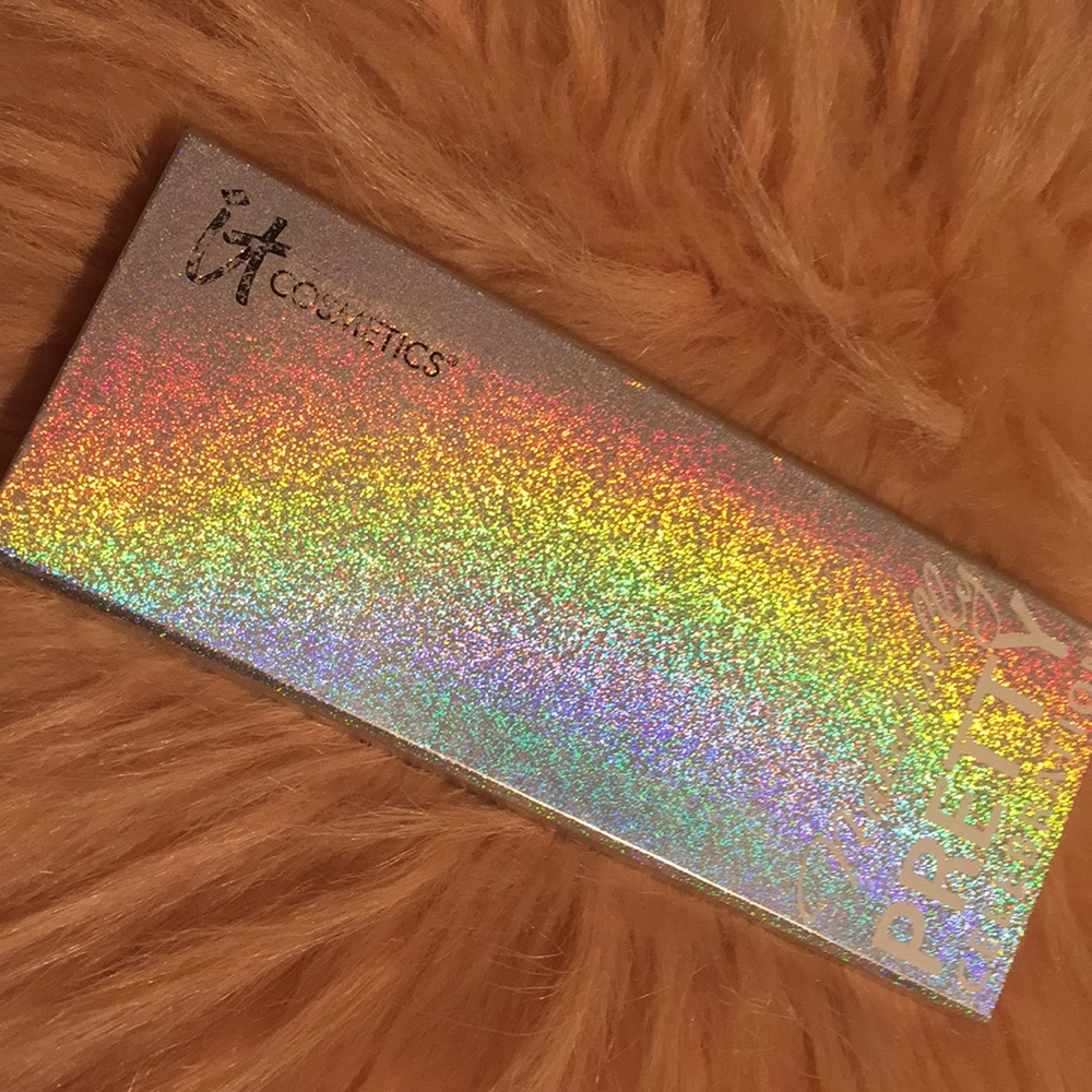 It Cosmetics Naturally Pretty Eyeshadow Palette